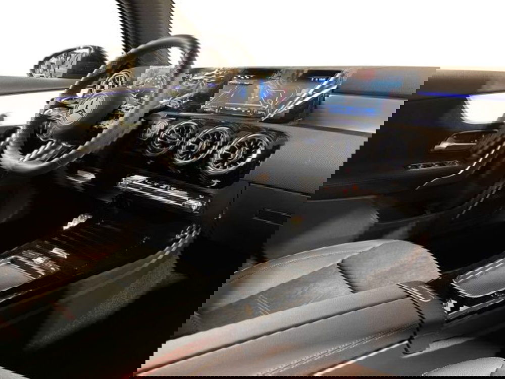 Mercedes-Benz Classe A Sedan nuova a Bologna (15)