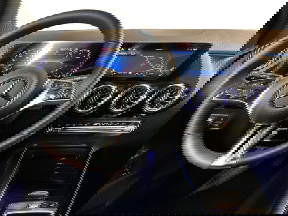 Mercedes-Benz Classe B nuova a Bologna (14)