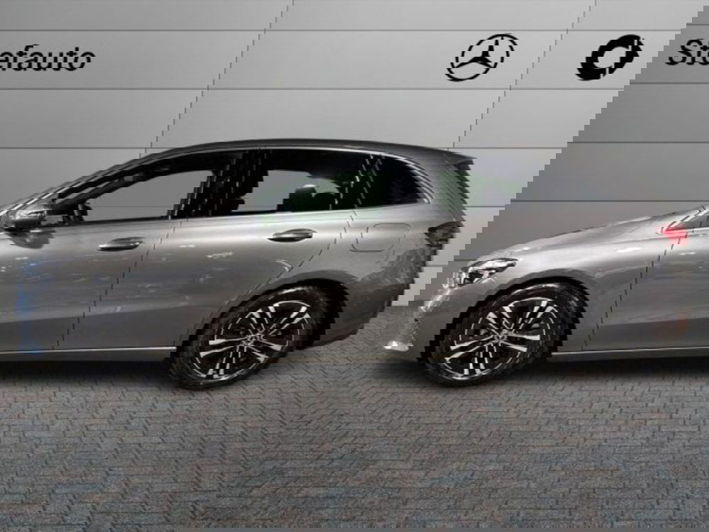 Mercedes-Benz Classe B nuova a Bologna (3)