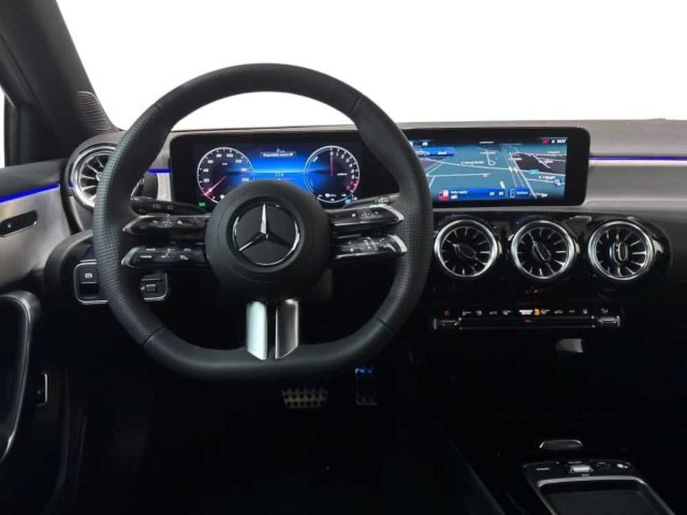 Mercedes-Benz Classe A nuova a Bologna (14)