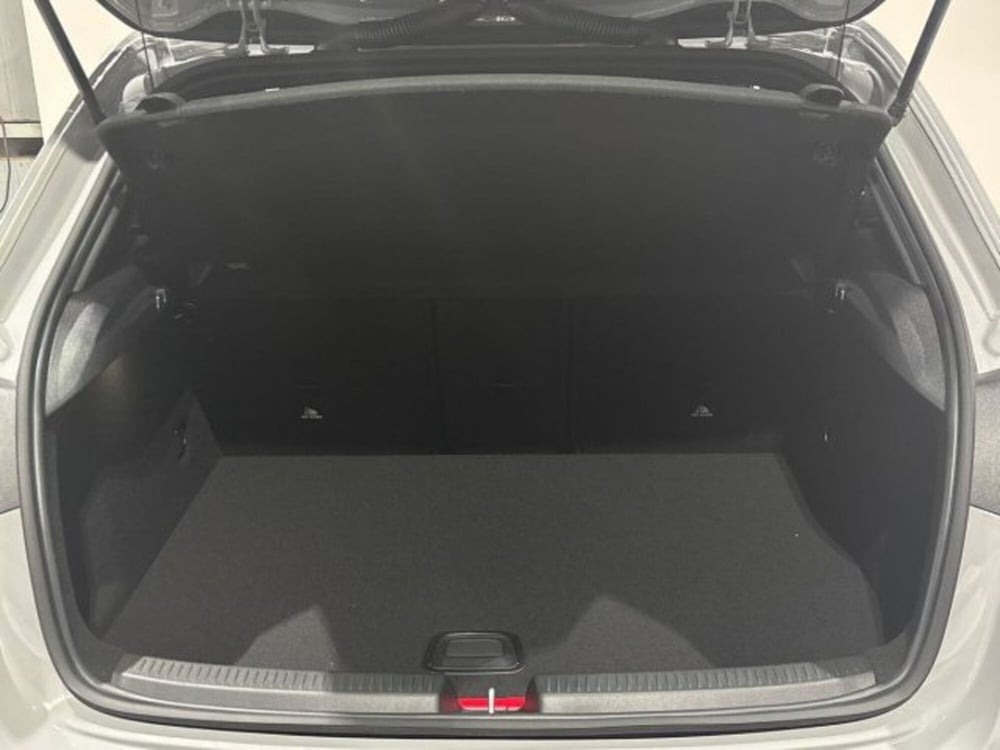Mercedes-Benz Classe A nuova a Bologna (7)