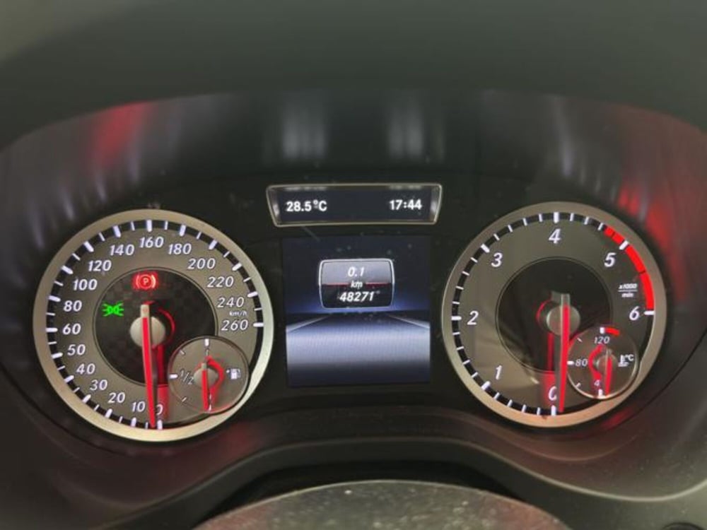 Mercedes-Benz Classe A usata a Milano (11)