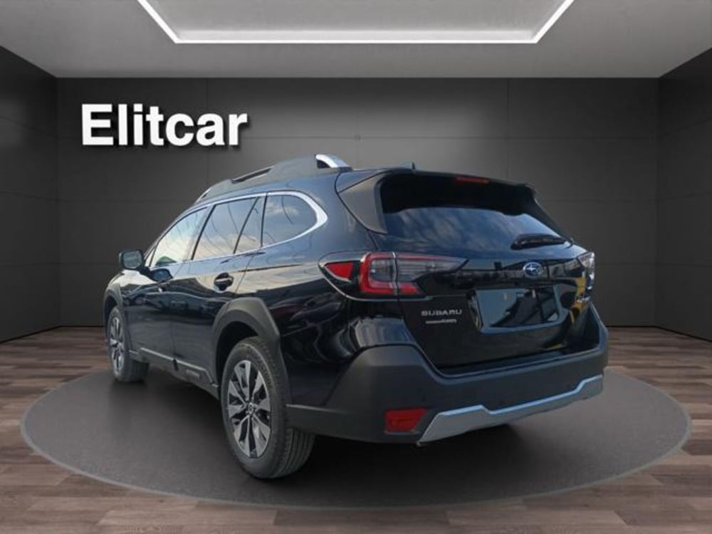 Subaru Outback nuova a Milano (4)