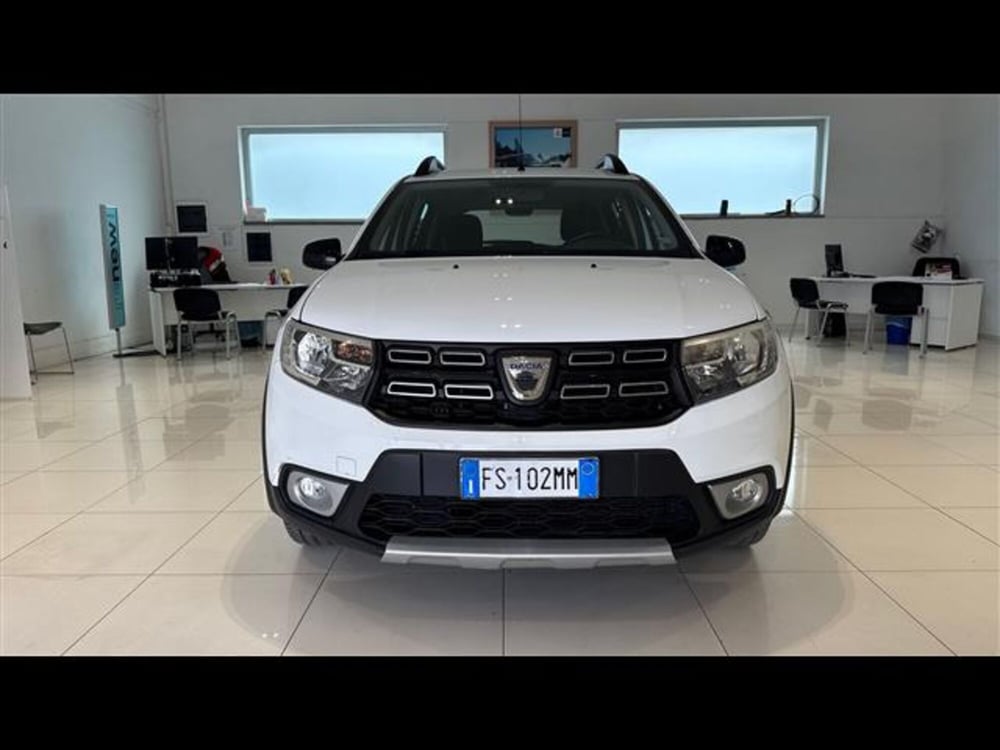 Dacia Sandero usata a Viterbo (2)