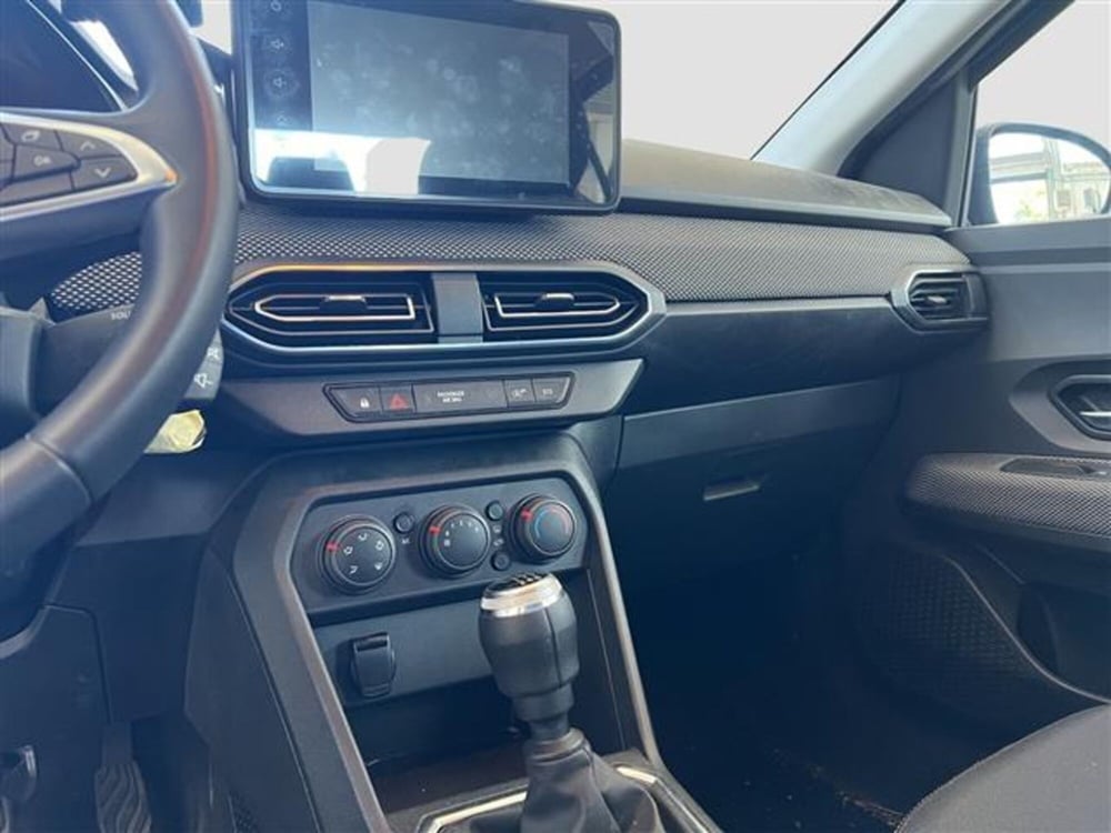 Dacia Sandero usata a Roma (14)