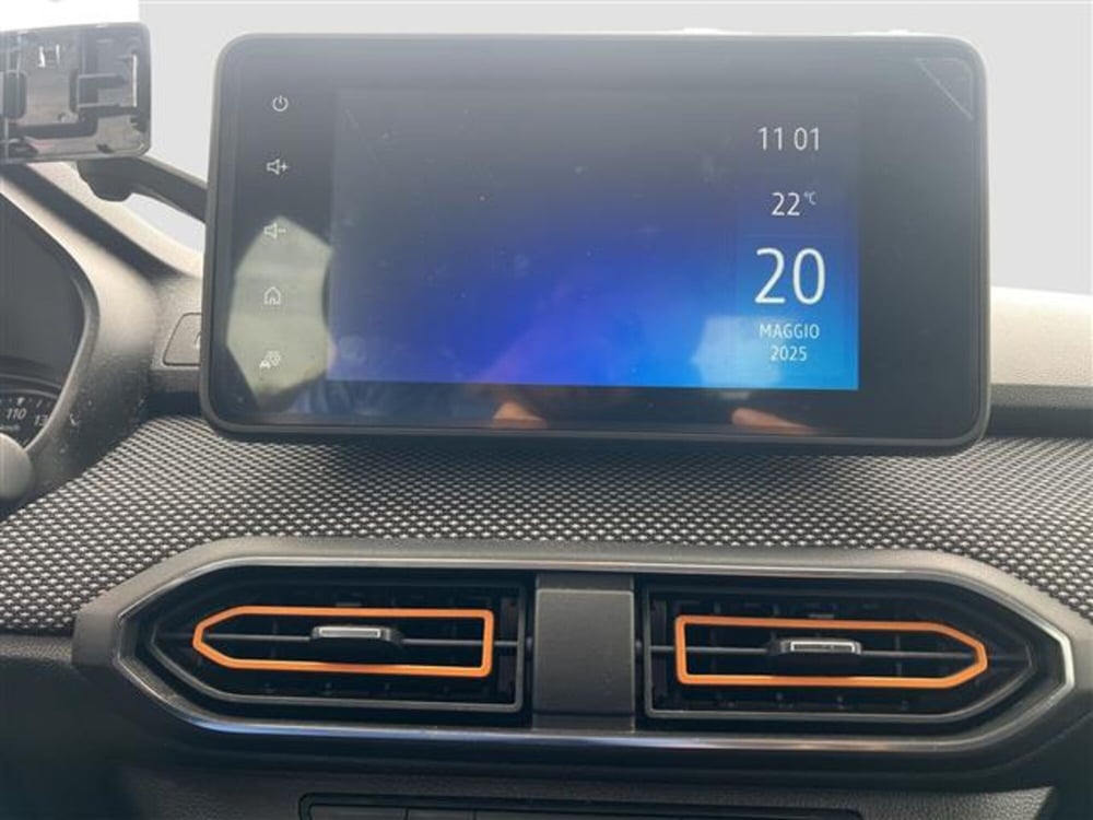 Dacia Sandero usata a Roma (15)
