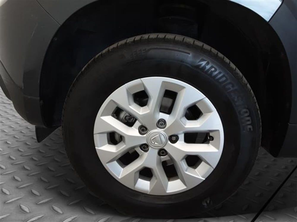 Dacia Duster usata a Roma (11)