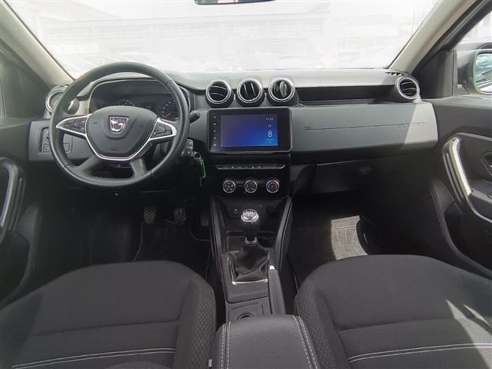 Dacia Duster usata a Livorno (10)