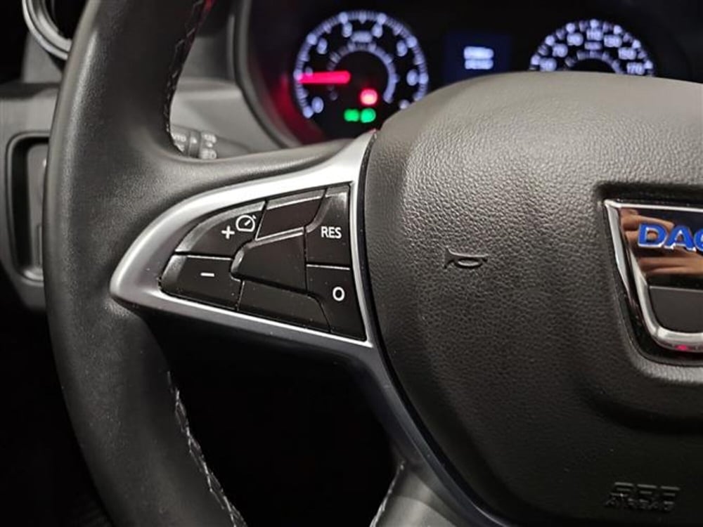 Dacia Duster usata a Palermo (12)