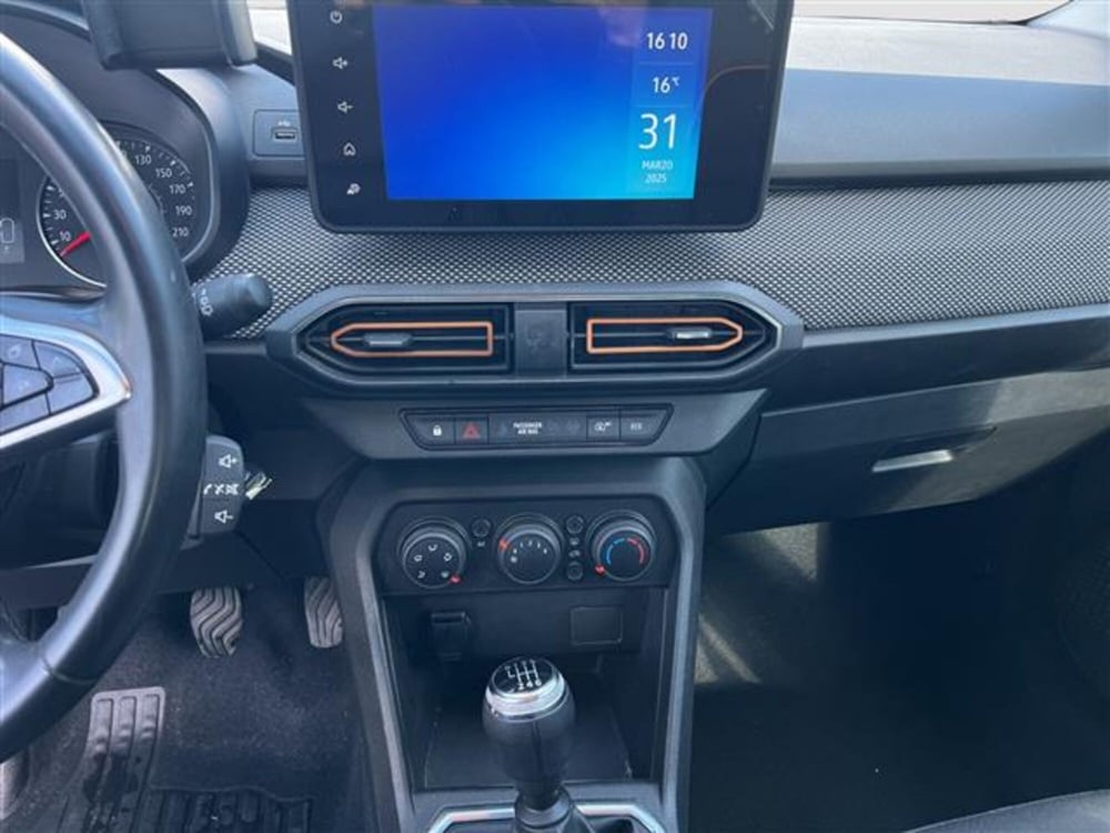Dacia Sandero usata a Roma (15)