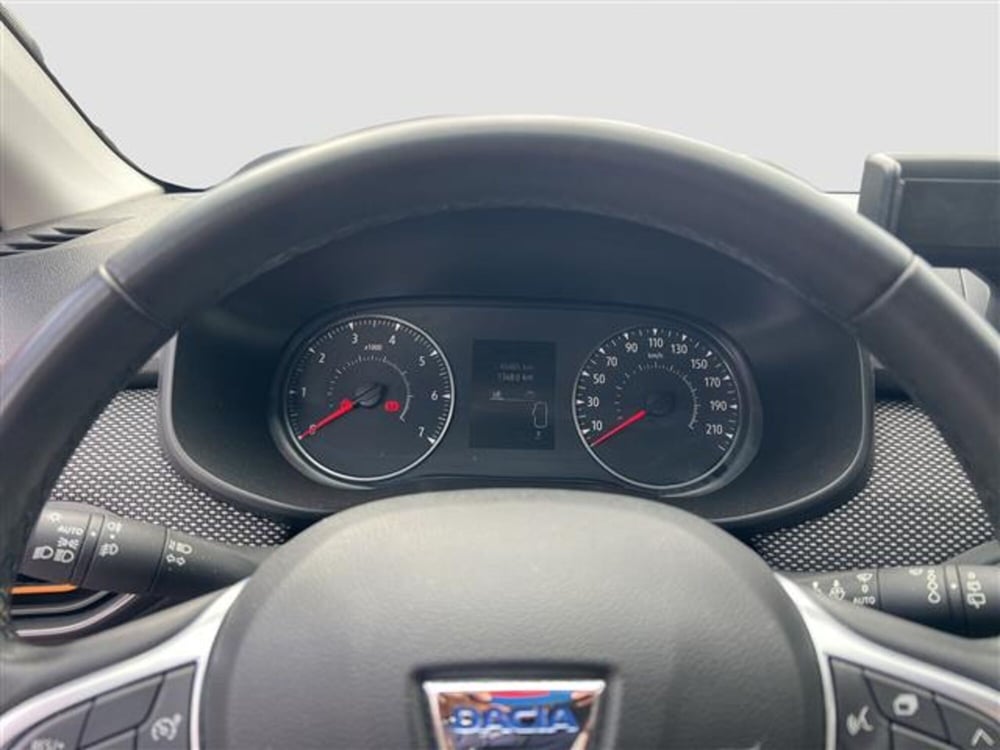 Dacia Sandero usata a Roma (13)