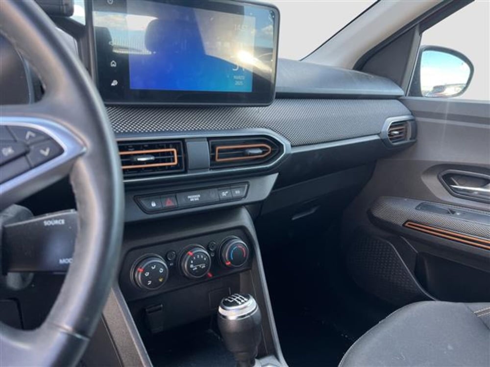 Dacia Sandero usata a Roma (14)