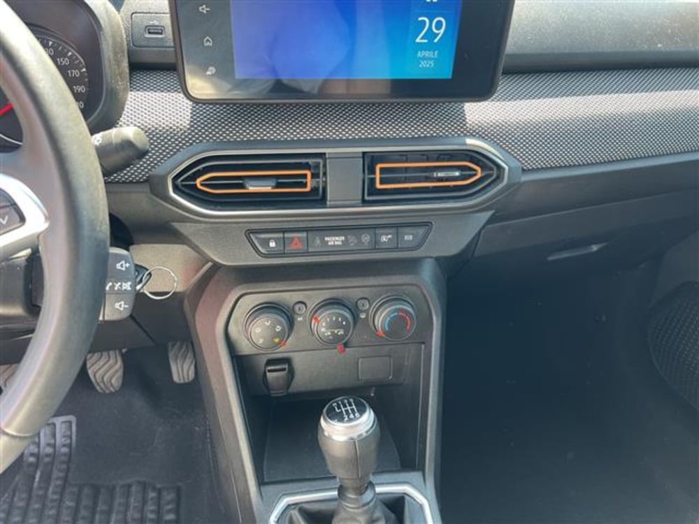 Dacia Sandero usata a Roma (14)