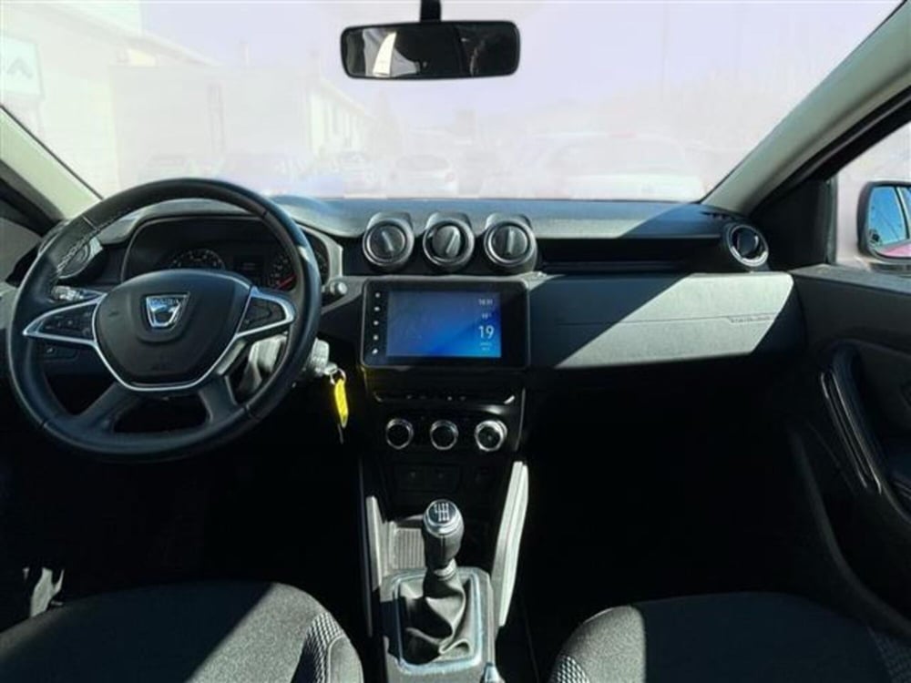 Dacia Duster usata a Livorno (10)