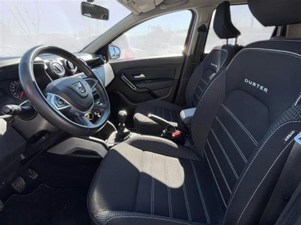 Dacia Duster usata a Livorno (9)