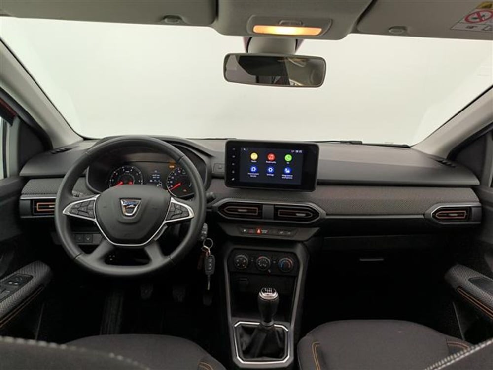 Dacia Sandero usata a Milano (13)