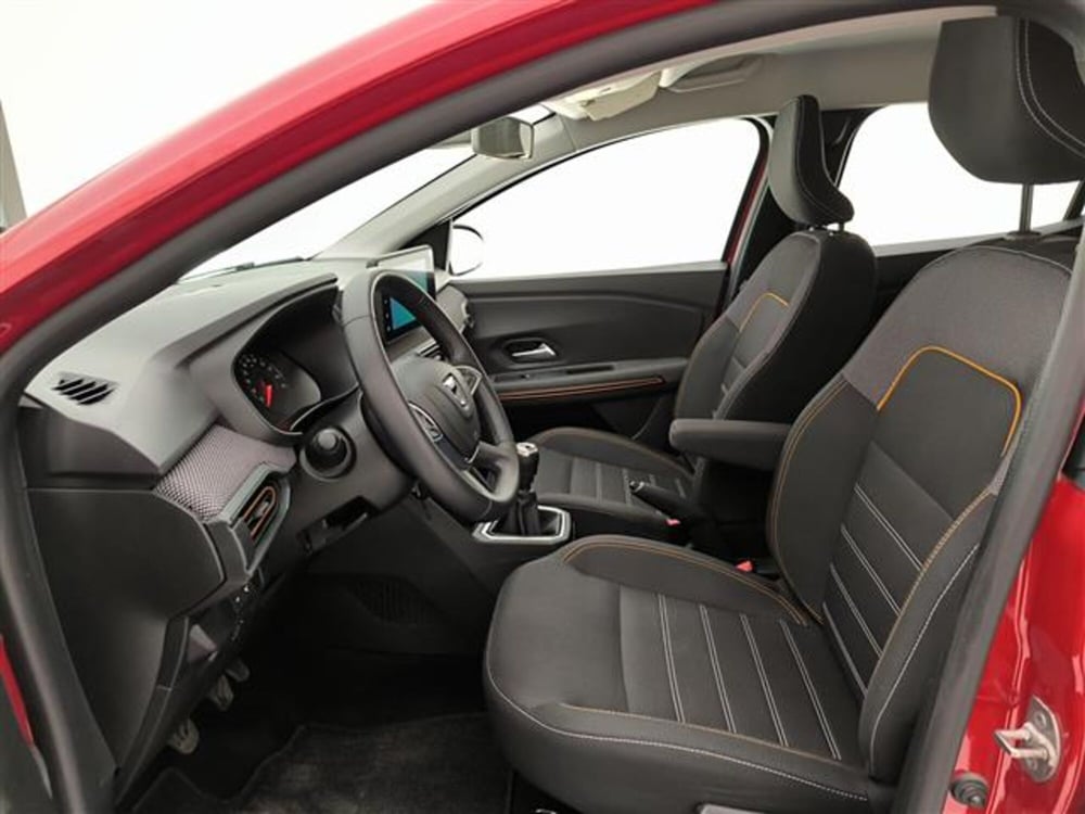 Dacia Sandero usata a Milano (9)