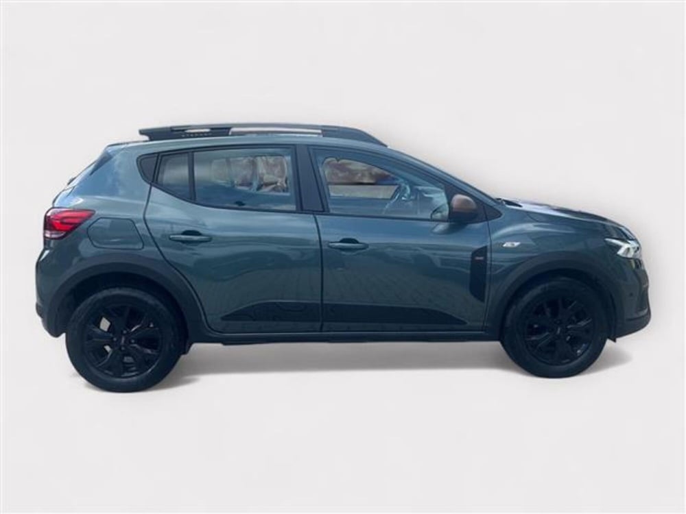 Dacia Sandero Stepway usata a Livorno (6)