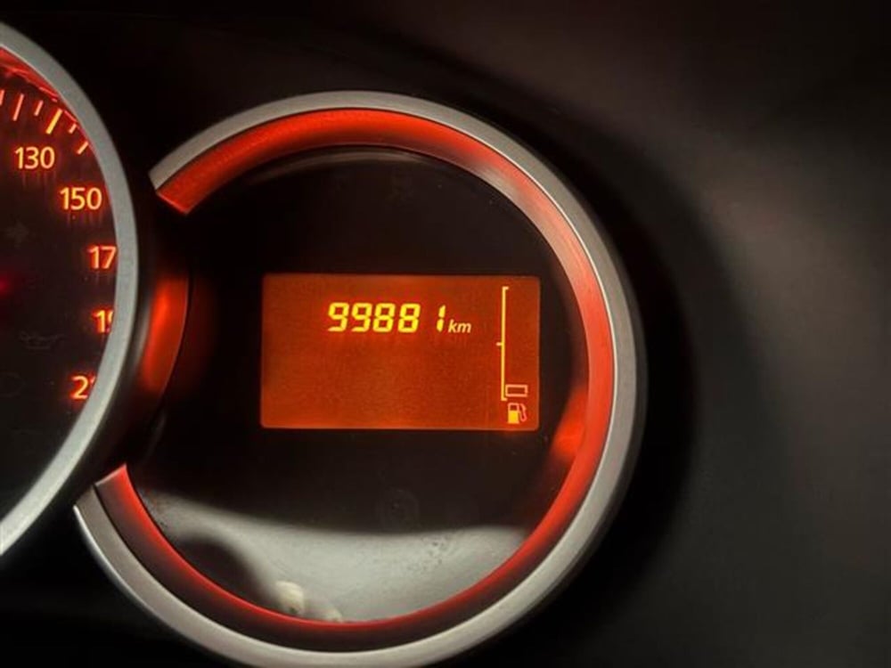 Dacia Logan usata a Siena (4)