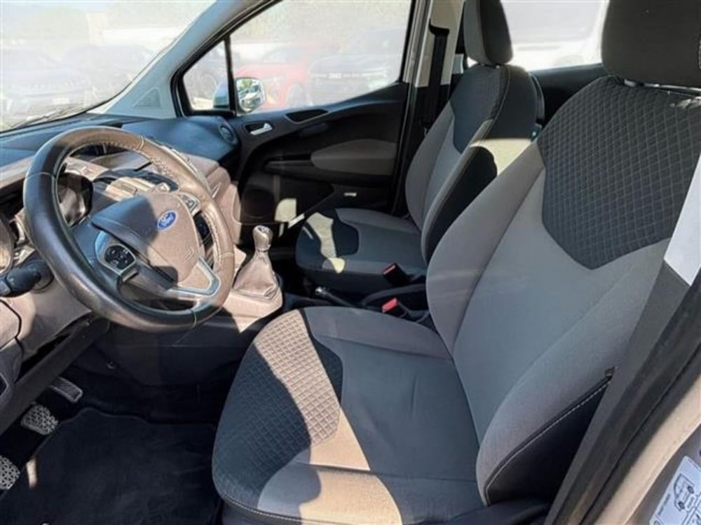 Ford Tourneo Courier usata a Livorno (9)
