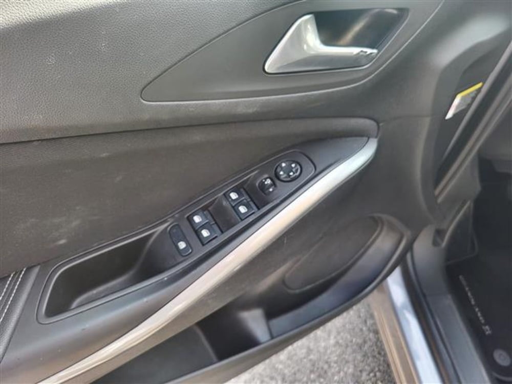 Opel Grandland X usata a Monza e Brianza (11)