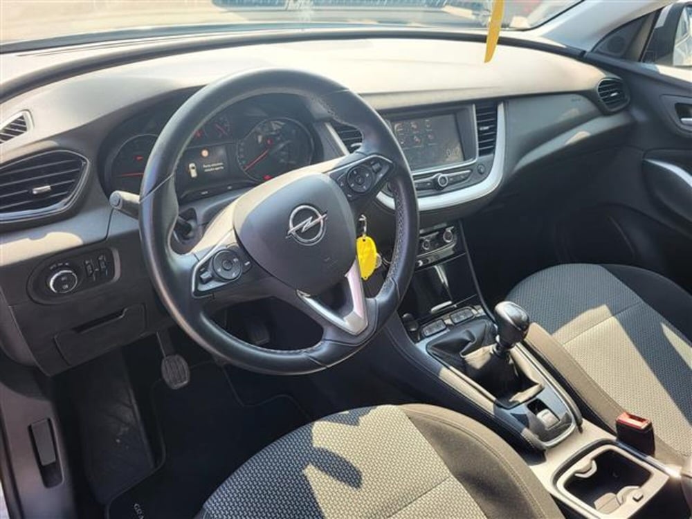 Opel Grandland X usata a Monza e Brianza (9)