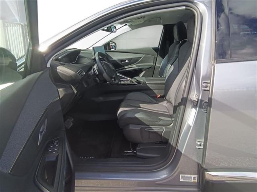 Peugeot 3008 usata a Livorno (9)