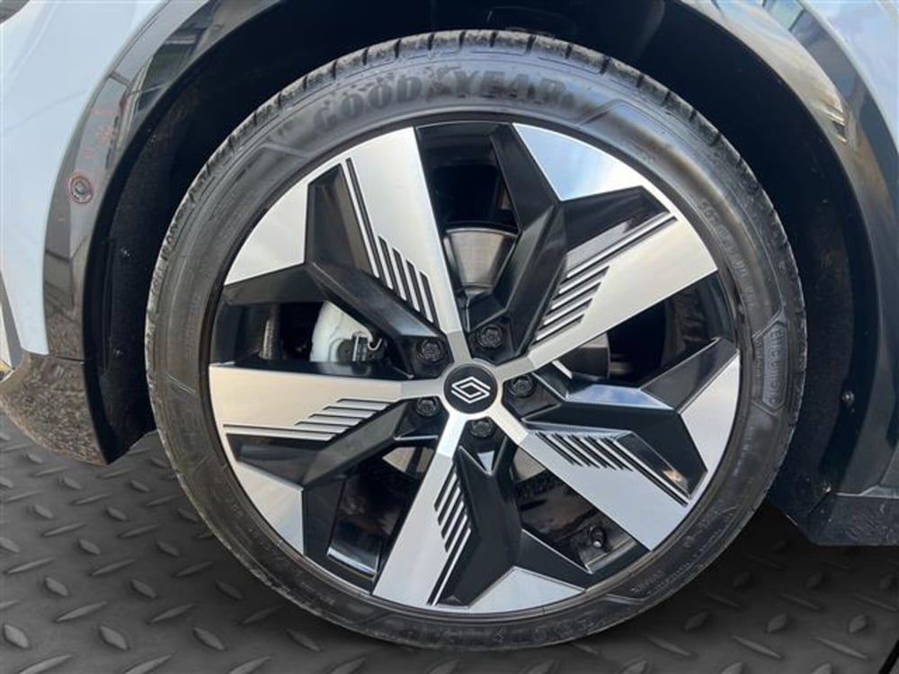 Renault Megane E-Tech Electric usata a Roma (10)