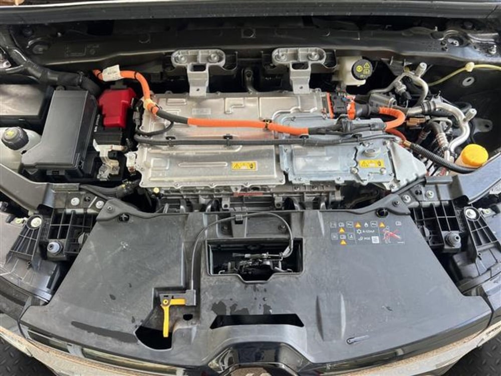 Renault Megane E-Tech Electric usata a Roma (11)