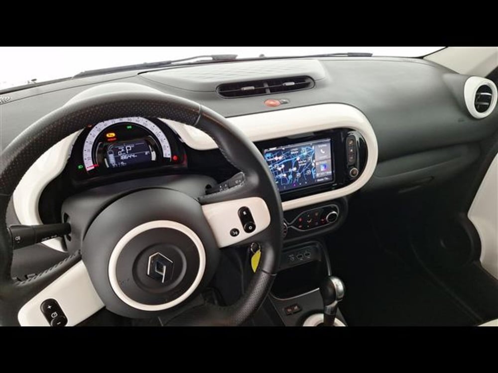 Renault Twingo usata a Milano (11)