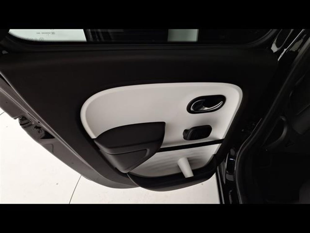 Renault Twingo usata a Milano (15)