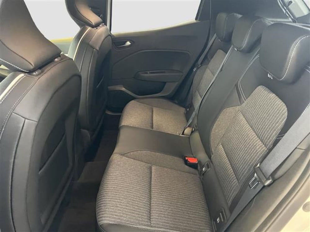 Renault Clio usata a Roma (15)