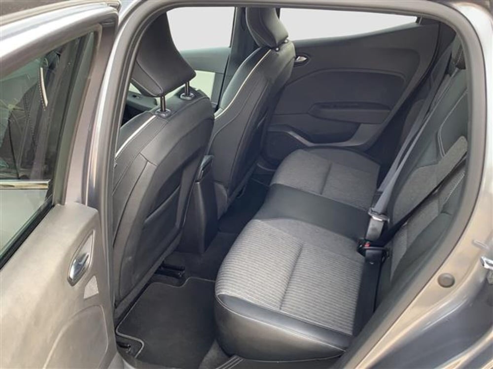 Renault Clio usata a Roma (10)