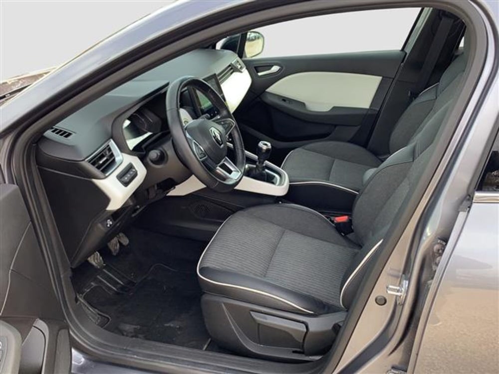 Renault Clio usata a Roma (14)