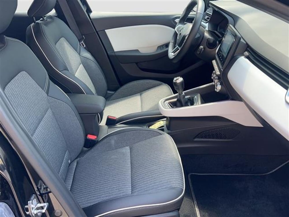 Renault Clio usata a Roma (11)