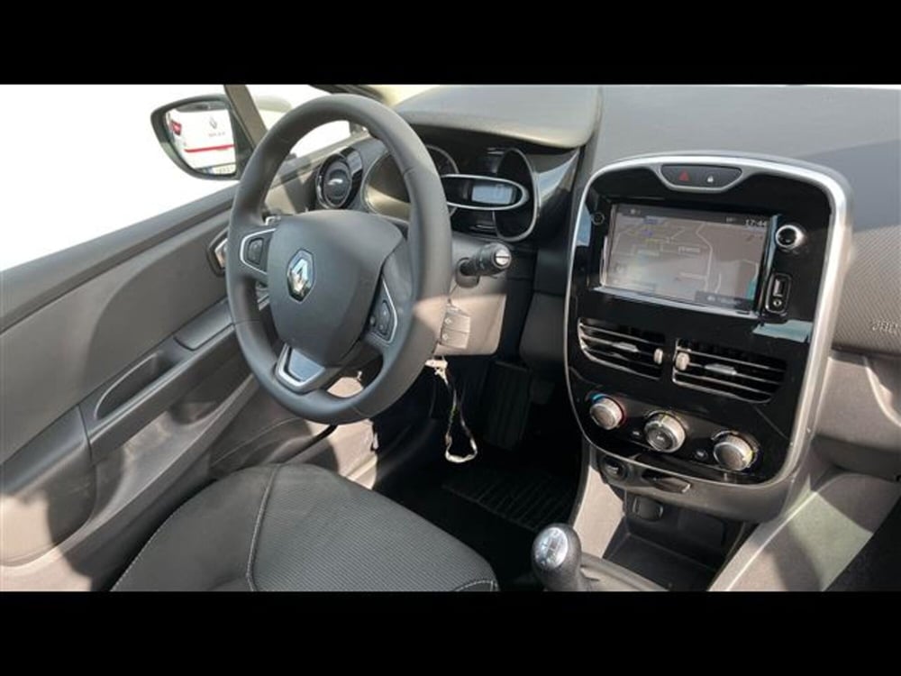 Renault Clio usata a Lecce (12)