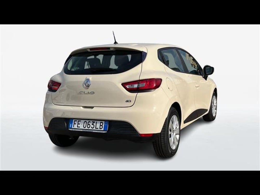 Renault Clio usata a Lecce (2)