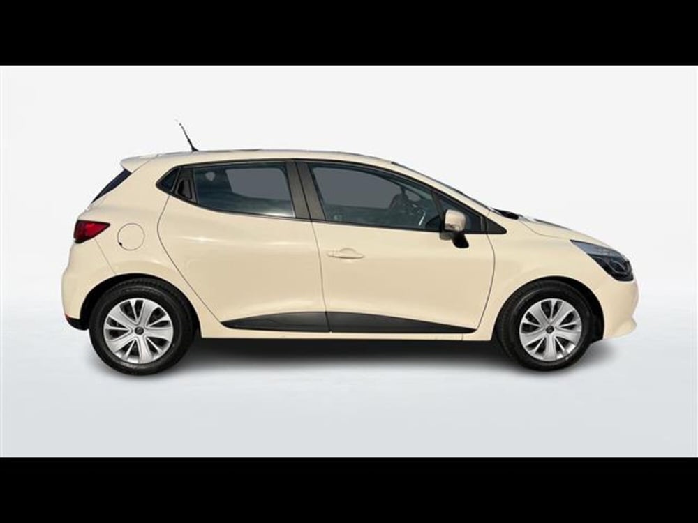 Renault Clio usata a Lecce (3)