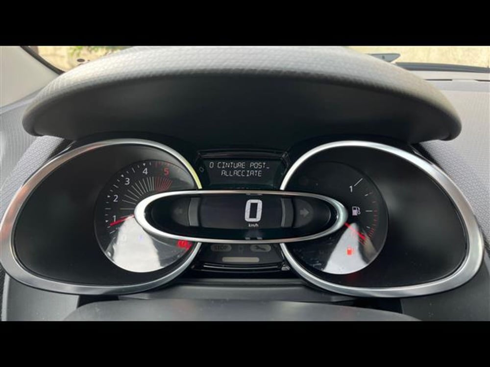 Renault Clio usata a Lecce (8)