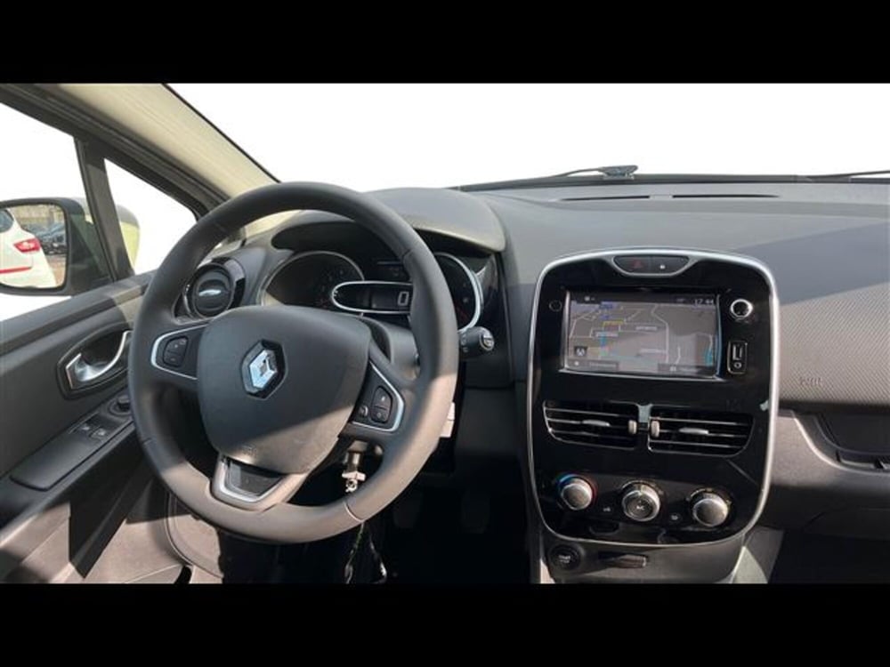 Renault Clio usata a Lecce (9)
