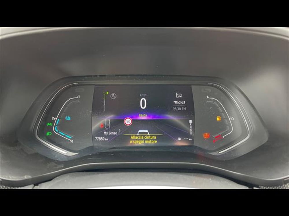 Renault Arkana usata a Lecce (8)
