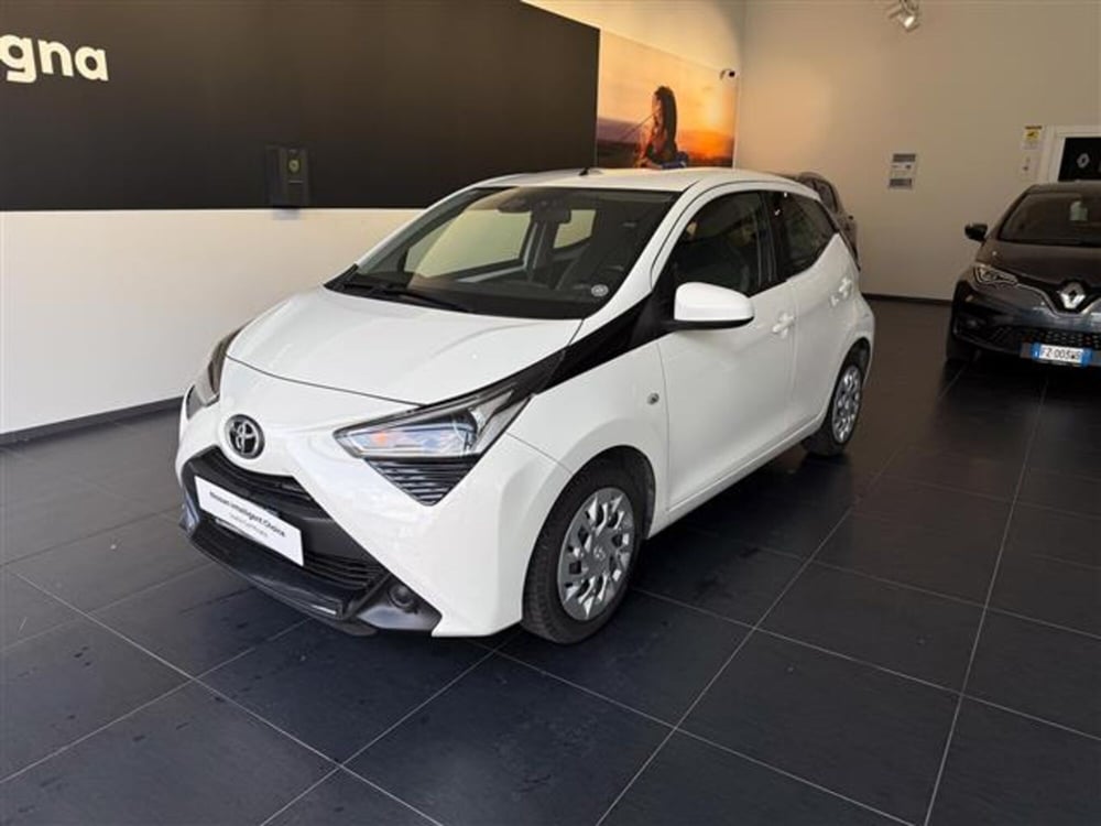 Toyota Aygo X usata a Cosenza (8)