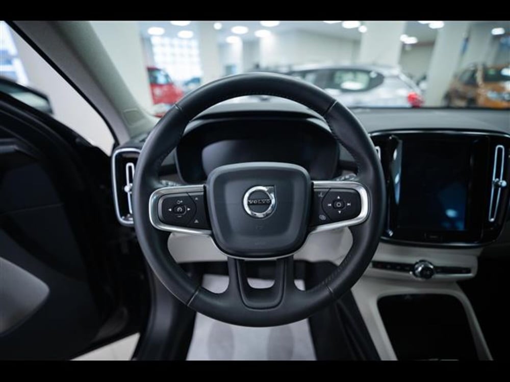 Volvo XC40 usata a Torino (4)