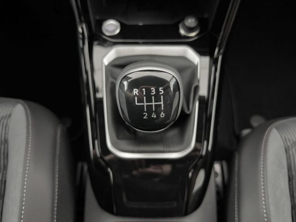 Volkswagen T-Roc nuova a Vicenza (17)