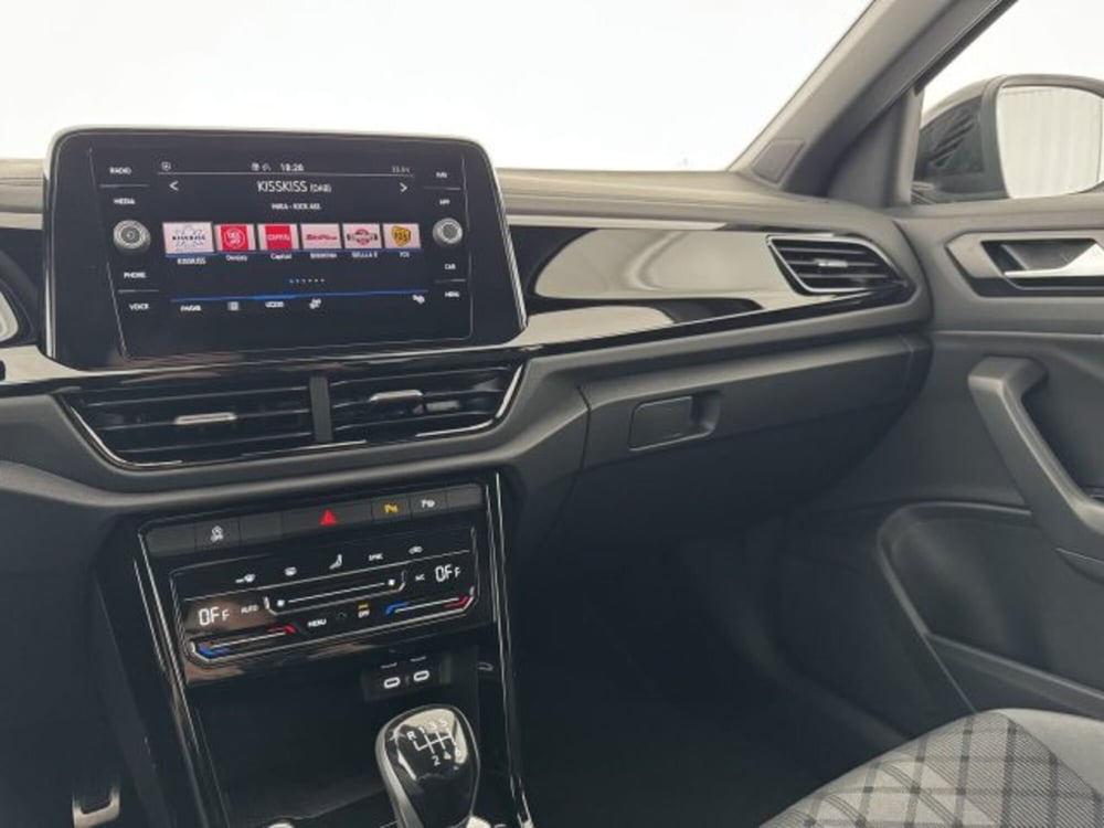 Volkswagen T-Roc nuova a Vicenza (20)