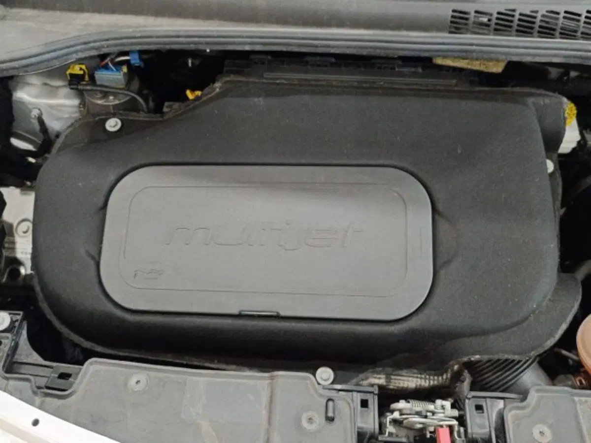 Fiat 500L usata a Catania (17)