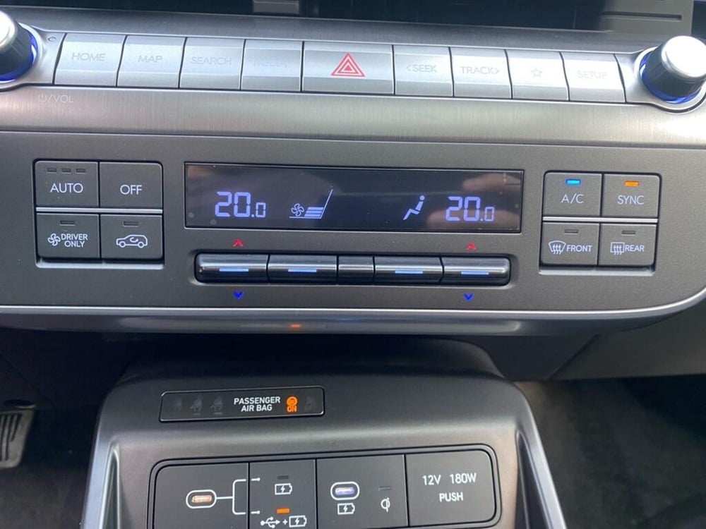 Hyundai Kona nuova a Torino (11)