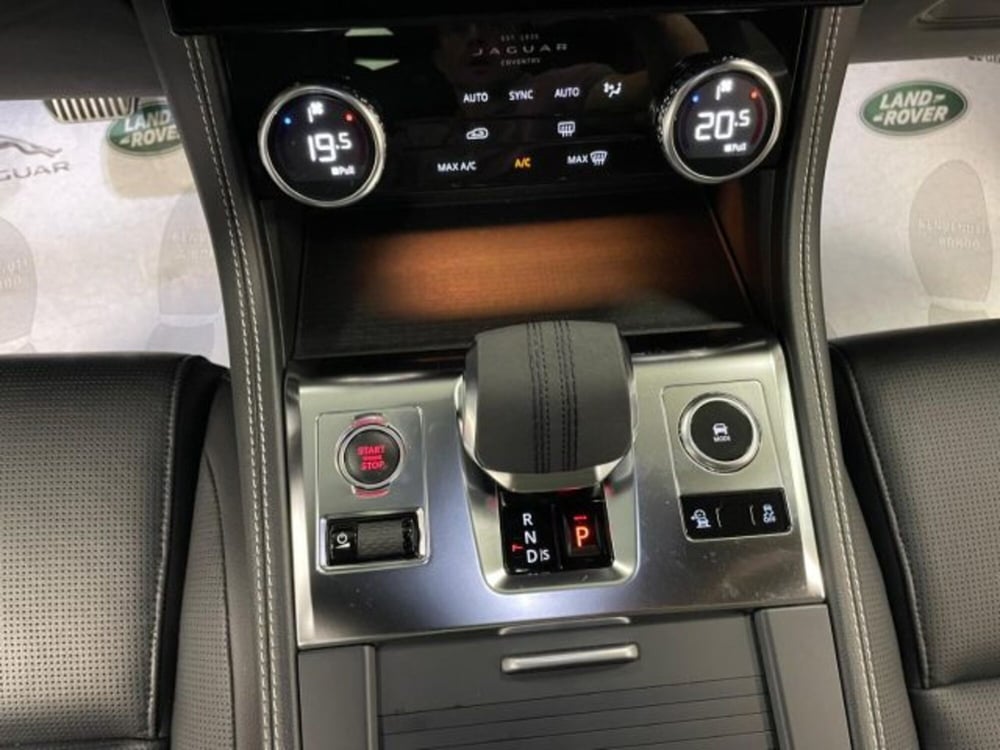 Jaguar F-Pace usata a Cuneo (12)