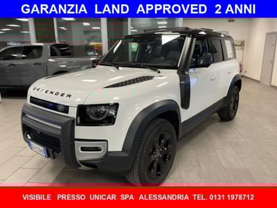 Land Rover Defender 110 2.0 SD4 240CV AWD Auto HSE del 2020 usata a Alba