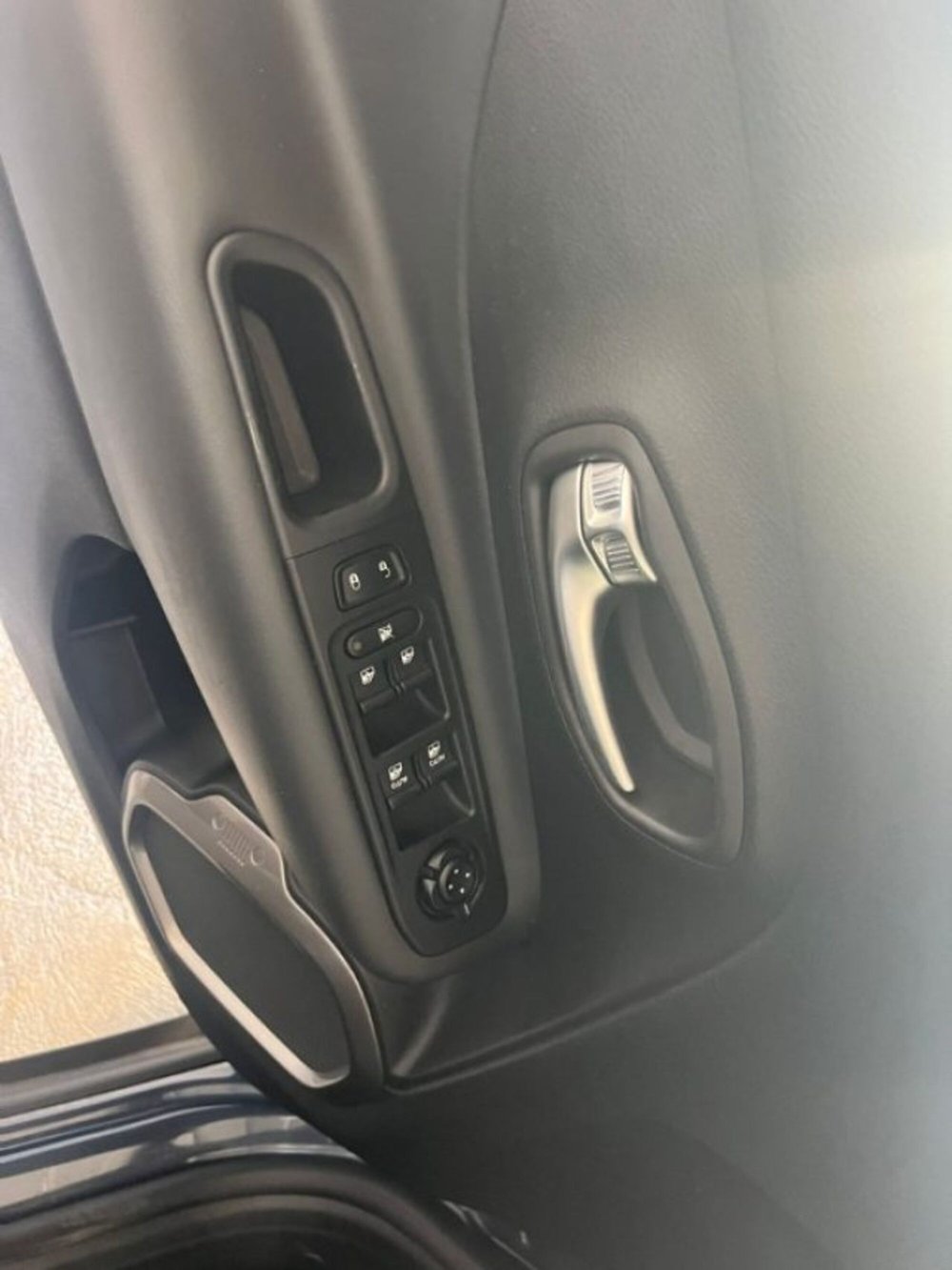 Jeep Renegade usata a Trapani (8)